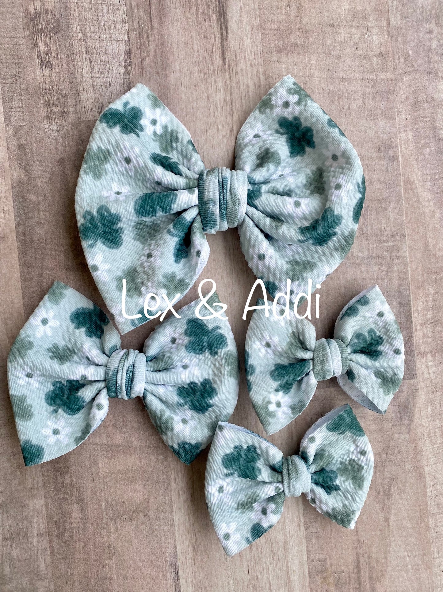 Dainty Clovers -Wrap Styles