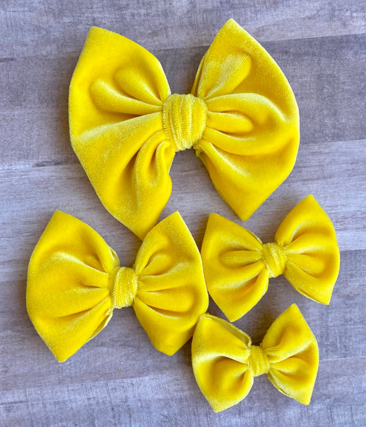 Jonquil Velvet- Bow Styles